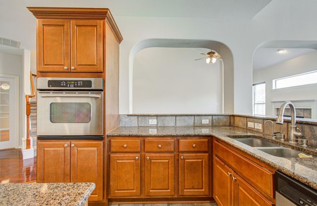 13919 Charterhouse Way, Sugar Land, TX 77498