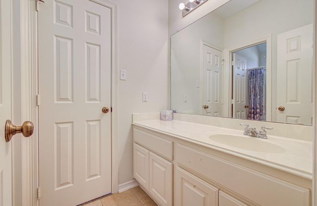 13919 Charterhouse Way, Sugar Land, TX 77498