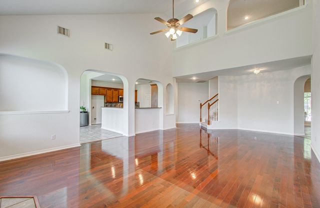 13919 Charterhouse Way, Sugar Land, TX 77498