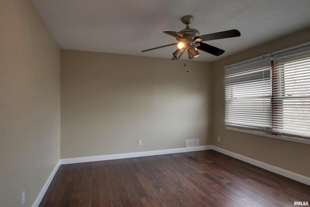 4915 SUNVIEW Drive, Quincy, IL 62305