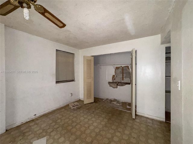 11430 SW 41st Ter, Miami, FL 33165