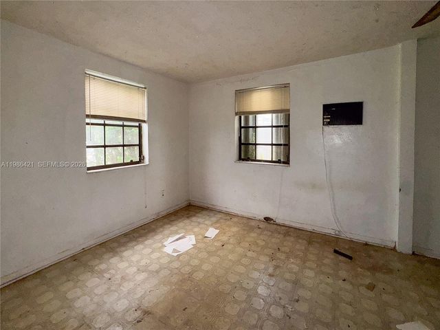 11430 SW 41st Ter, Miami, FL 33165