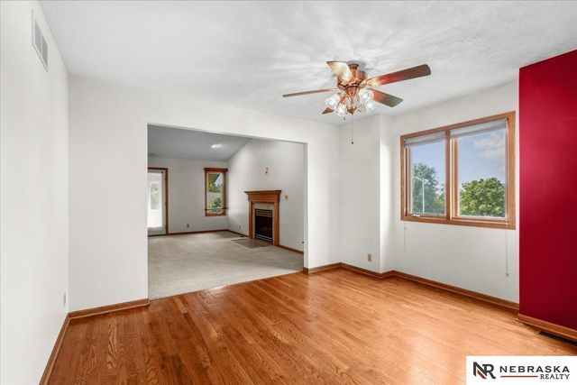 8041 Arrow Ridge Road, Lincoln, NE 68506