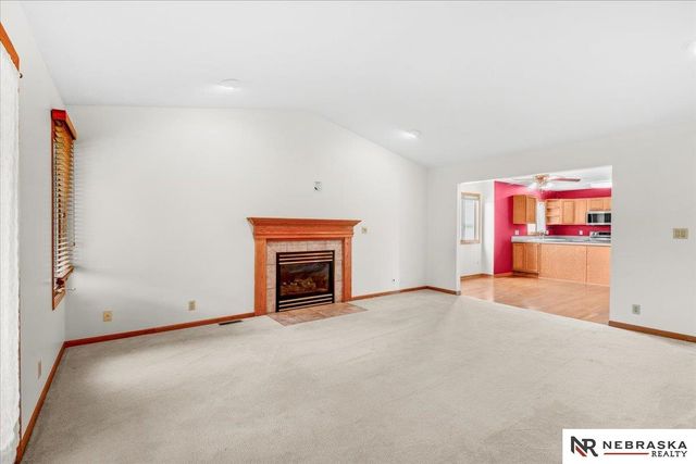 8041 Arrow Ridge Road, Lincoln, NE 68506