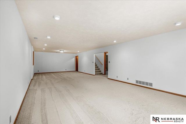 8041 Arrow Ridge Road, Lincoln, NE 68506