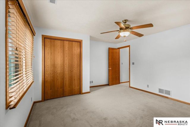 8041 Arrow Ridge Road, Lincoln, NE 68506