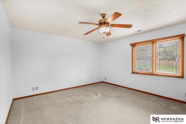 8041 Arrow Ridge Road, Lincoln, NE 68506