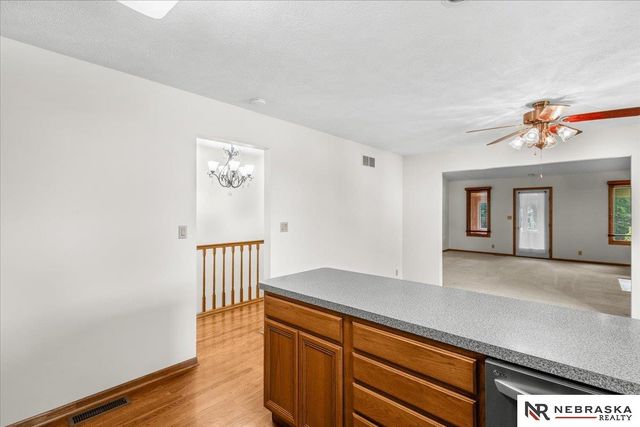 8041 Arrow Ridge Road, Lincoln, NE 68506