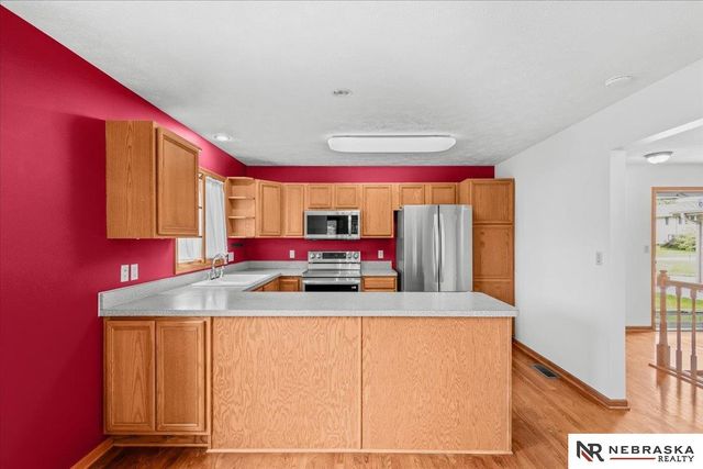 8041 Arrow Ridge Road, Lincoln, NE 68506