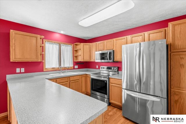 8041 Arrow Ridge Road, Lincoln, NE 68506