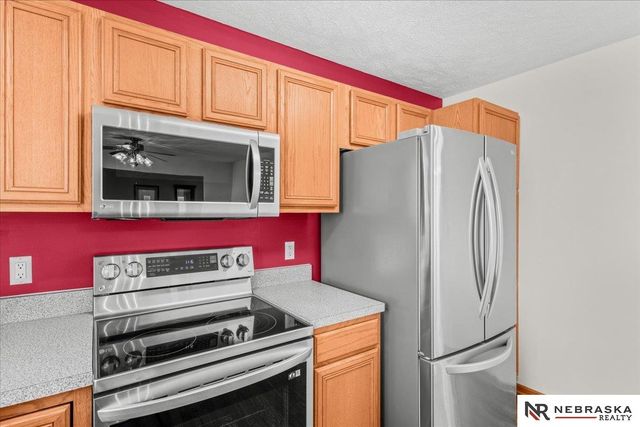 8041 Arrow Ridge Road, Lincoln, NE 68506