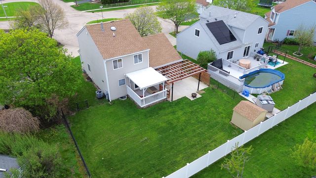 7 Gladys Court, South Elgin, IL 60177
