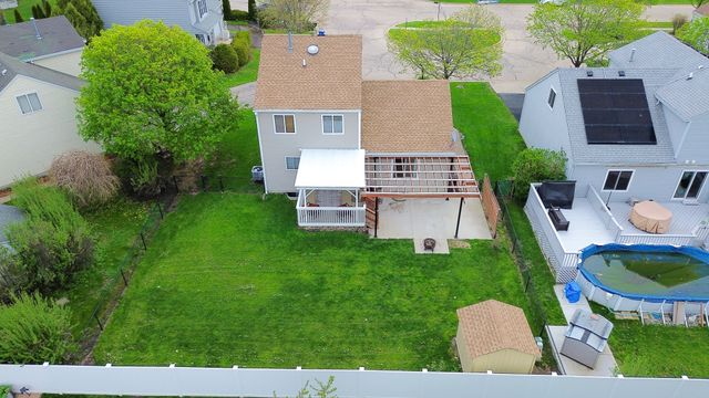 7 Gladys Court, South Elgin, IL 60177