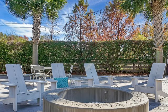 4495 Mixson Avenue, North Charleston, SC 29405