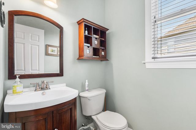 1301 STONEY RIVER DR, Ambler, PA 19002