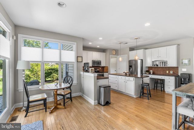 1301 STONEY RIVER DR, Ambler, PA 19002