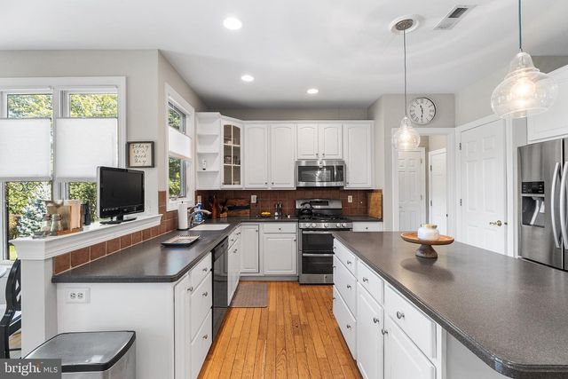 1301 STONEY RIVER DR, Ambler, PA 19002