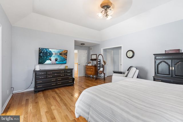 1301 STONEY RIVER DR, Ambler, PA 19002