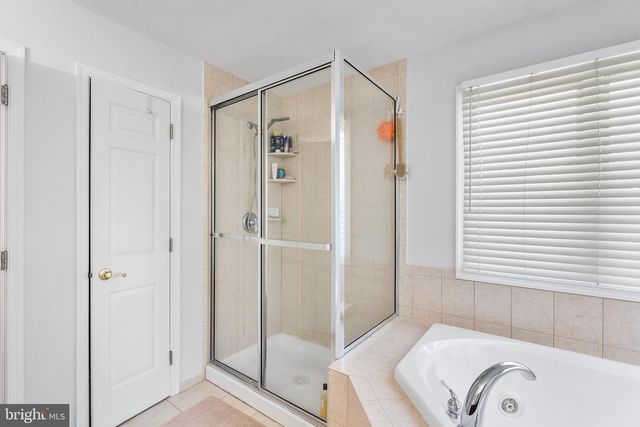 1301 STONEY RIVER DR, Ambler, PA 19002