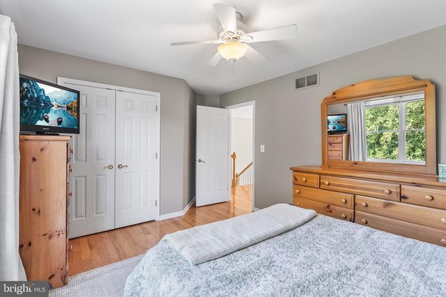 1301 STONEY RIVER DR, Ambler, PA 19002