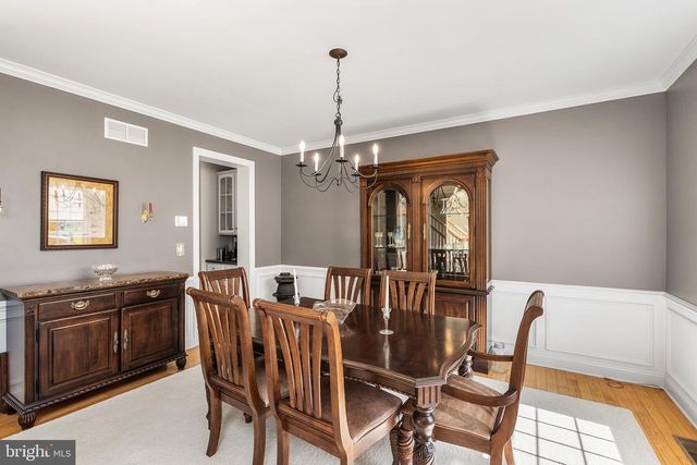 1301 STONEY RIVER DR, Ambler, PA 19002
