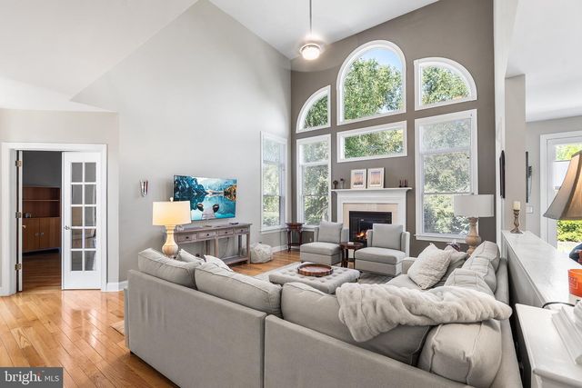 1301 STONEY RIVER DR, Ambler, PA 19002