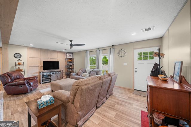 524 Smith Road, Waycross, GA 31503