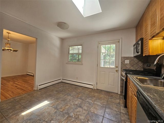 7 Scotchtown Drive, Middletown, NY 10941
