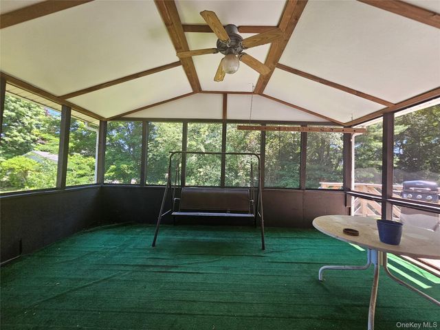 7 Scotchtown Drive, Middletown, NY 10941