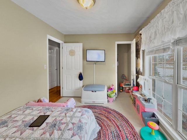 516 Callahan Dr, New Johnsonville, TN 37134