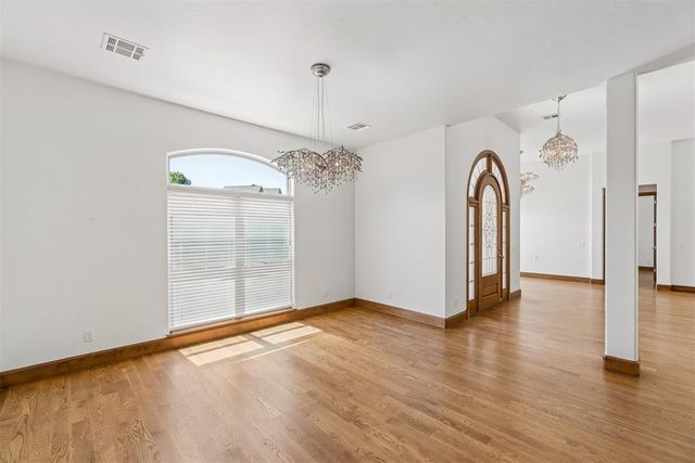 18465 N Antler Way, Edmond, OK 73012