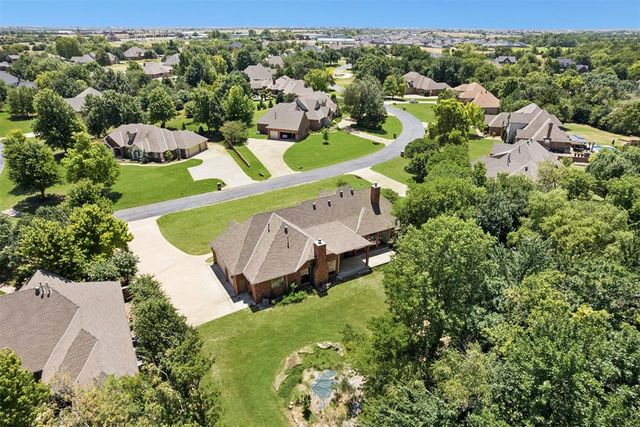 18465 N Antler Way, Edmond, OK 73012