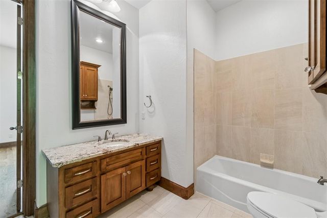 18465 N Antler Way, Edmond, OK 73012