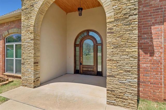18465 N Antler Way, Edmond, OK 73012