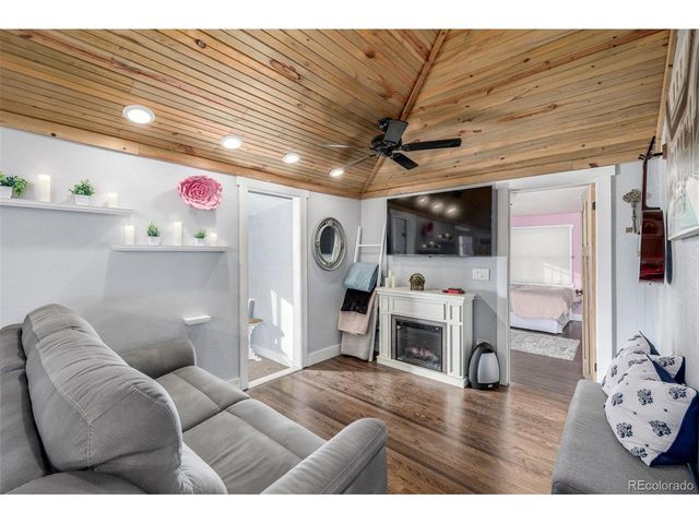 226 Marshall St, Lakewood, CO 80226