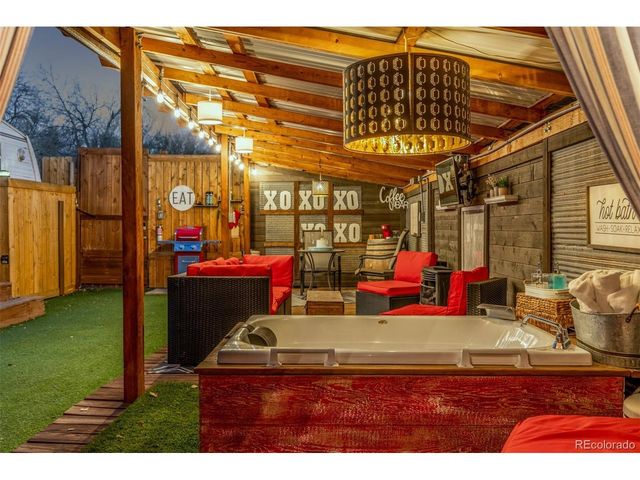 226 Marshall St, Lakewood, CO 80226