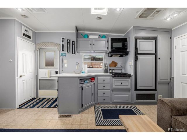 226 Marshall St, Lakewood, CO 80226