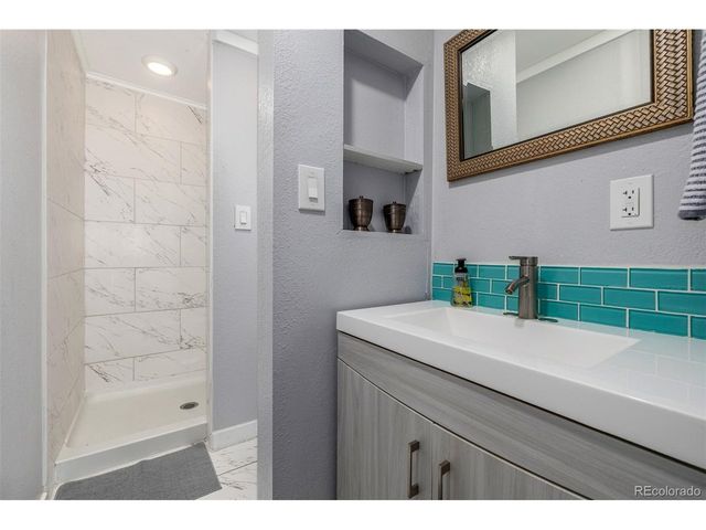 226 Marshall St, Lakewood, CO 80226