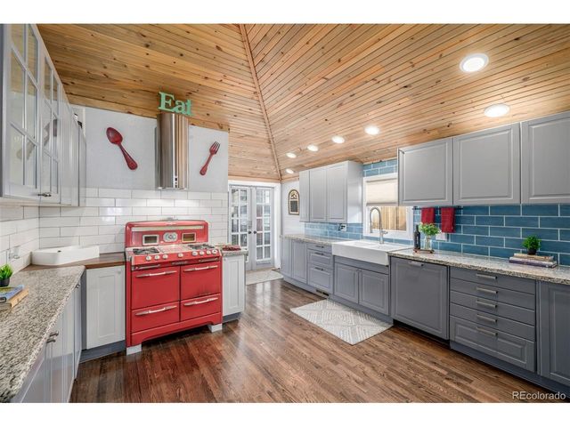 226 Marshall St, Lakewood, CO 80226