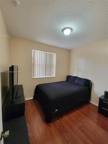 10653 SW 8th St 2407, Pembroke Pines, FL 33025