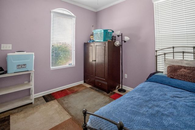978 San Carlos Avenue, Madera, CA 93637