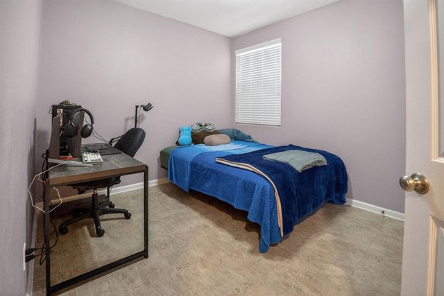 978 San Carlos Avenue, Madera, CA 93637