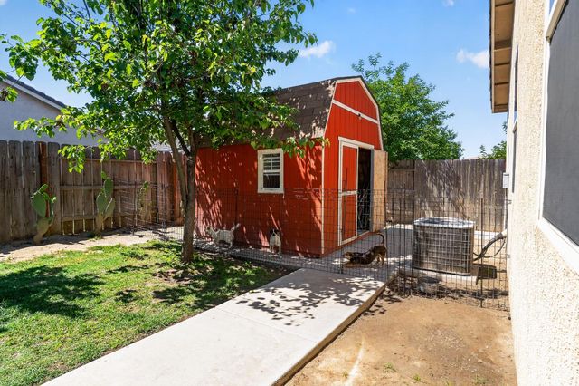 978 San Carlos Avenue, Madera, CA 93637