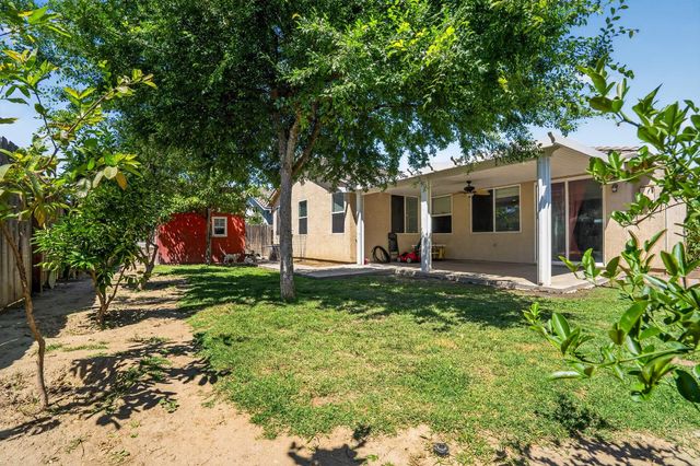 978 San Carlos Avenue, Madera, CA 93637