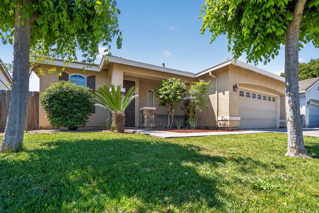 978 San Carlos Avenue, Madera, CA 93637