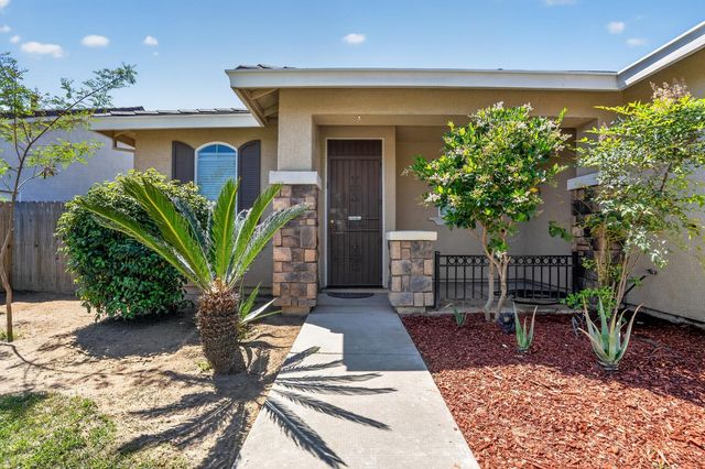 978 San Carlos Avenue, Madera, CA 93637