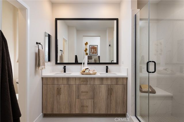 107 N First Avenue, Upland, CA 91786
