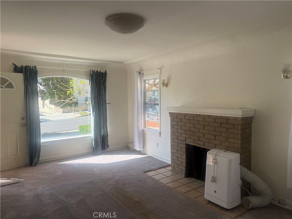1056 W 8th Street W, San Pedro, CA 90731 — photo 2