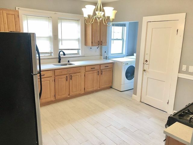 19 Archdale Rd. 2, Boston, MA 02131