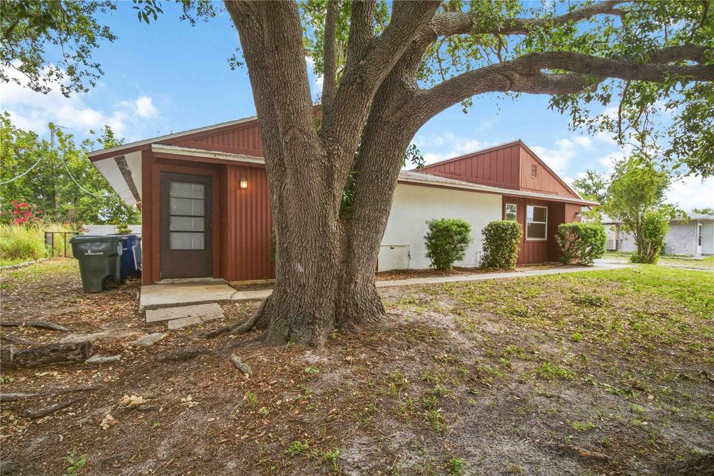 6909 BRENTFORD ROAD, Sarasota, FL 34241
